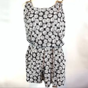 🛳 NWT Michael Kors romper/jumpsuit